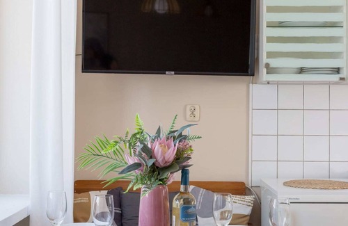 Stare Podgorze Apartment | Eagle Pharmacy | Elegant Studio | Desk