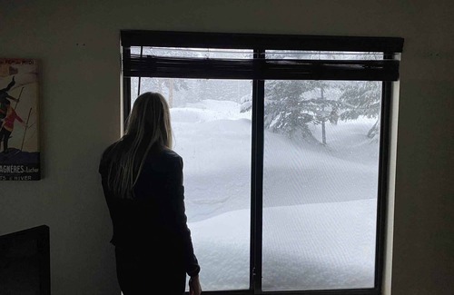 Beaver Condo | Eagle Point Resort Condo steps from Lodge & Ski Lift!