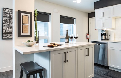 Revelstoke House | Eagles Nest - Townhouse with a View