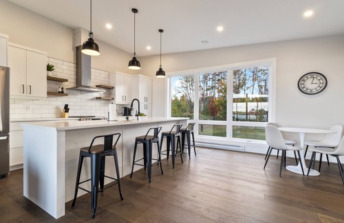 Beaubassin East House | Eagles Point - Waterfront Wilderness Retreat with Stunning Views!