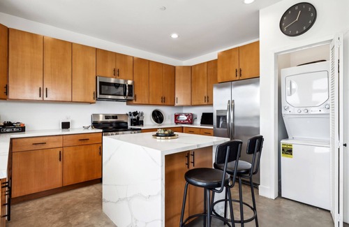 Yucca Valley House | Eagles View Desert House & Hot Tub - Serene & Stylish Retreat - near Joshua Tree