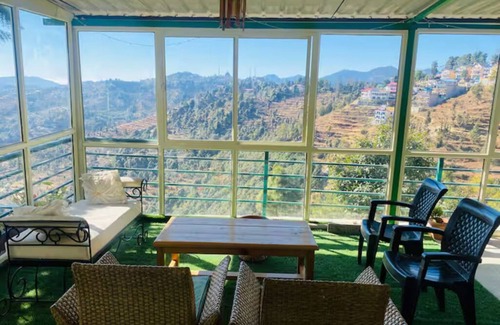 Mukteshwar Villa | Earthview Stays - Colonel's Retreat , Mukteshwar : A serene Mountain escape .