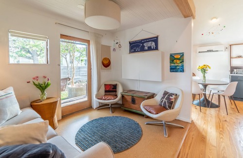 Blackshear-Prospect Hill House | East Austin Retreat with Sauna and Cold Plunge