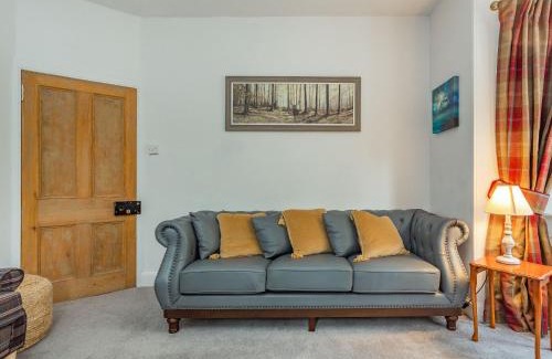 Gorstan House | East Lodge