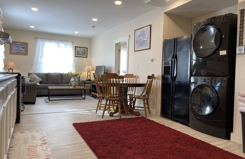 Providence Apartment | East Side , Walk to Brown , RISD, Downtown