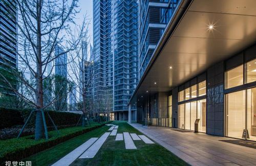 Lujiazui Apartment | Eastern Hub - Lujiazui Branch 2bedroom Apt with Panoramic River View in Luxurious Commercial Area