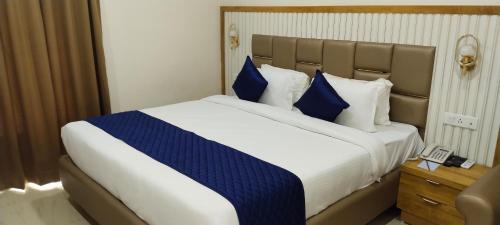 Madhapur Hotel | Eastin Dè Royalè