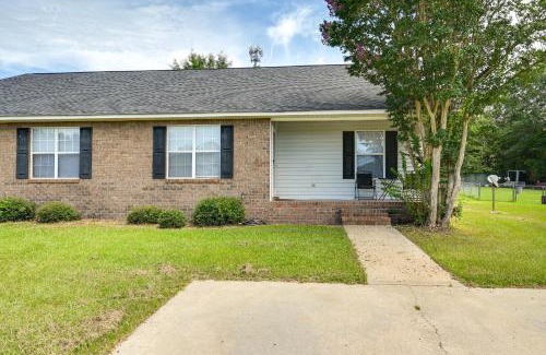 Greenville House | Easy ECU Access Quiet Modern Home with Patio!