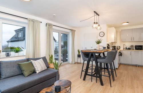 Kupferdreh Condo | EasyGreen modern apartment near Baldeneysee