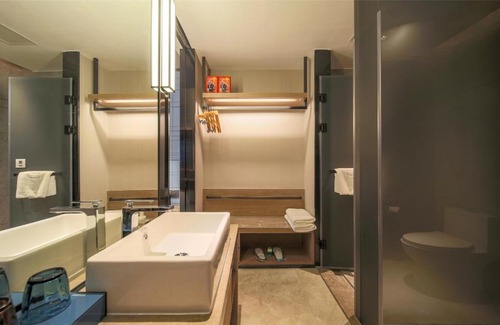 Yuancheng District Hotel | Echarm Hotel Heyuan Jianji Wanda Plaza