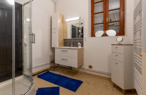 Alluy House | Ecluse d'Aiguilly