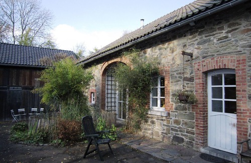 Waimes Villa | Eco Farmhouse by High Fens