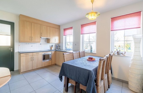 Sint Kruis House | Eco-friendly apartment with a garden