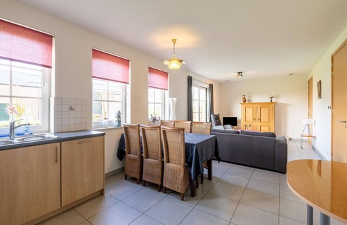 Sint Kruis House | Eco-friendly apartment with a garden