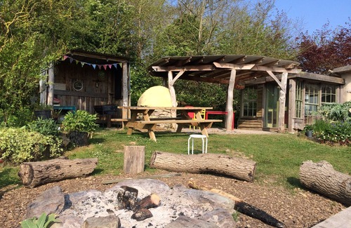 Whitegate RV Rental | Eco Glamping immersed in nature, ideal for family holidays andromantic getaways!