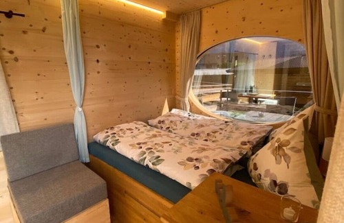 Schupberg Cabin | Eco Tiny Lodge Mönch