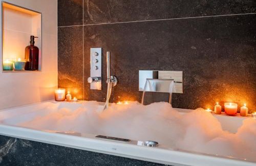 Metairies-Saint-Quirin House | Ecolodge 4étoiles Luxe, détente et balnéo dans la forêt