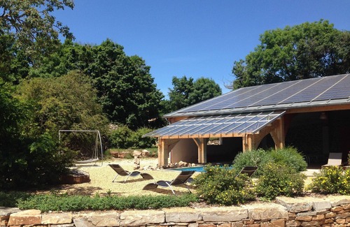 Verrieres Cottage | Ecological gîte- 4 stars 1055 m2 on one level- Heated swimming pool 4 pers. Wifi