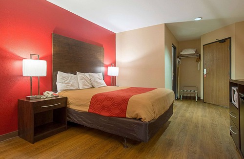 Buckley Hotel | Econo Lodge Buckley