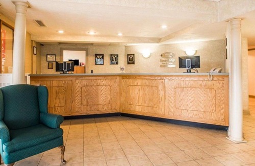 Shamokin Dam Hotel | Econo Lodge Inn & Suites Shamokin Dam - Selinsgrove