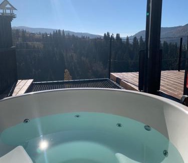 Slavske Ski Chalet | Ecottage котедж для двох у горах із чаном-джакузі