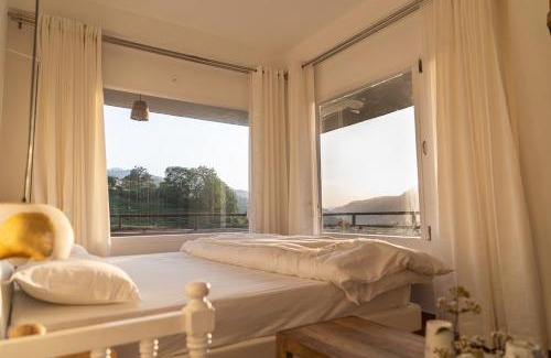 Kaul House | Ecstacy bathtub rooms and cafe - Homestay in mukteshwar