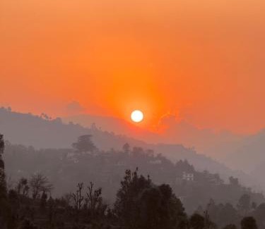 Kaul House | Ecstacy bathtub rooms and cafe - Homestay in mukteshwar