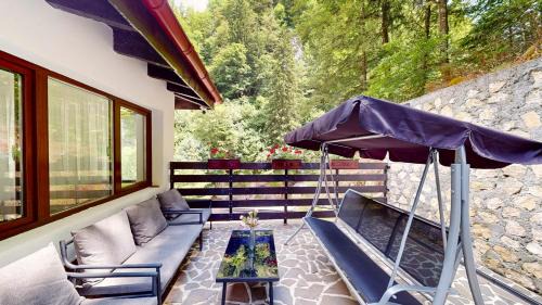 Dambovicioara Villa | Eden Chalet