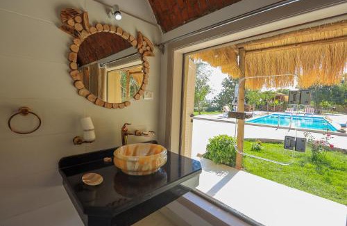 Luxor Resort | Eden on the Nile