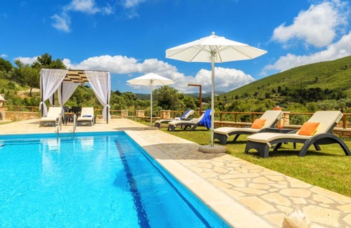 Anafonitria Villa | Eden Villas