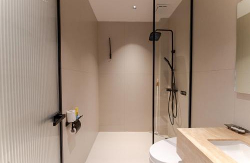 Changjiang County House | Eden Yard Boutique Hotel and Experiences