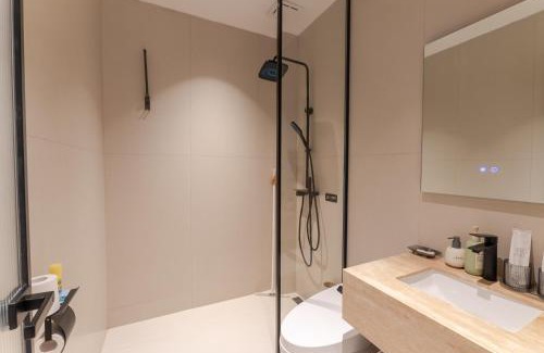 Changjiang County House | Eden Yard Boutique Hotel and Experiences