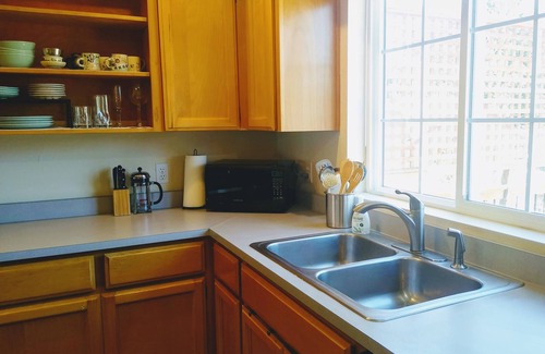 Medford Cottage | Efficient, clean, pet-friendly 2 bed/bath cottage