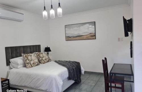 Kimberley Apartment | Egerton Overnight & Stay