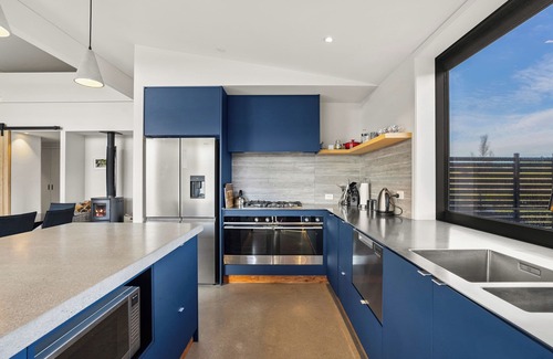 Luggate House | Eight On Jackson - Luggate Holiday Home