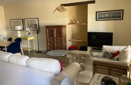 Grajal de Campos House | El encanto de un pueblo