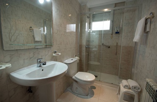 Santiuste Hotel | El Espino Albar - Self Check-in