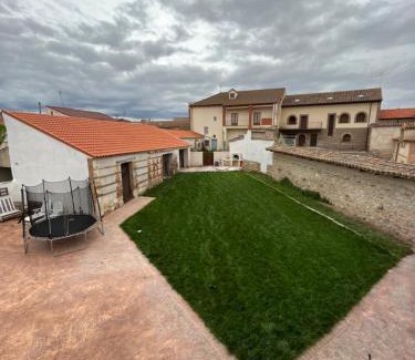 Castronuevo de Esgueva House | El Páramo