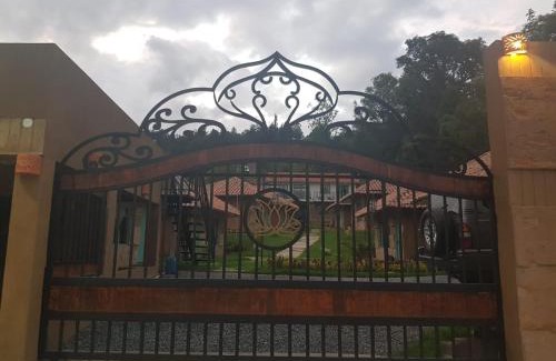 Sutamarchan House | El Renacimiento by Indian Palace