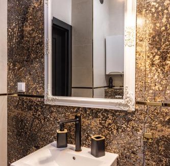 Elblag Apartment | Elbląg Stare Miasto Bulvar, Old Town, Snake