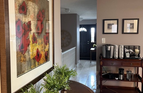 Saint Thomas House | Elegance, warmth and quietude set alongside the lush Lake Margaret Trails.