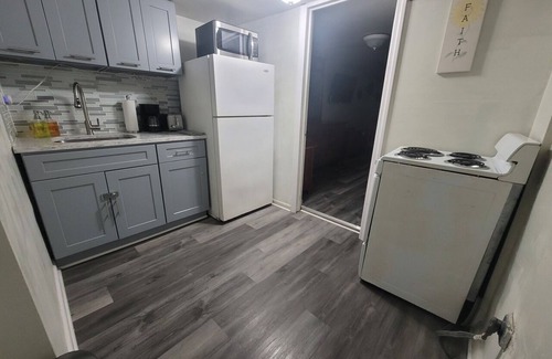 West Bronx Apartment | Elegant 1 Bedroom Apartment 15 Min to Manhattann