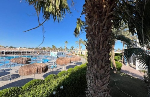 Hurghada Apartment | Elegant 2-Bedroom Suite Mirage Bay