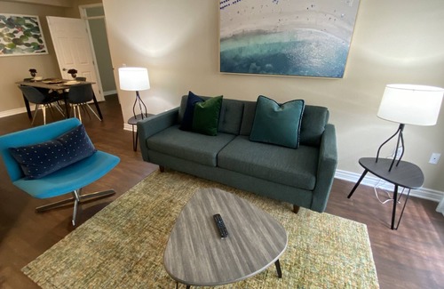 University City Apartment | Elegant 2bedroom in La Jolla