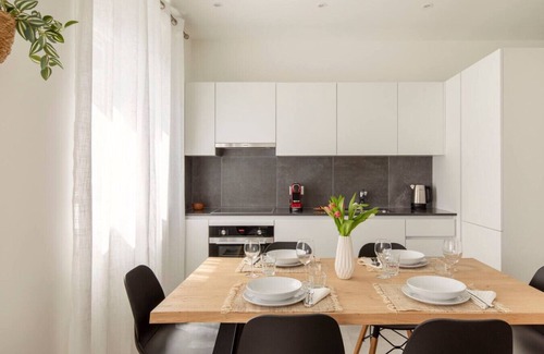 Lugano Apartment | Elegant 3.5-room air-conditioned apartment with free parking space