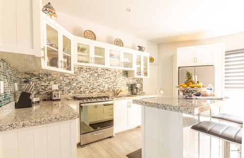 Cerritos Condo | Elegant and beautiful 2nd floor condo, just 300 steps from Cerritos Beach