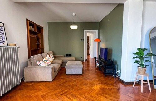 Kabatas Apartment | Elegant Bosphorus-View Residence Opposite Galataport