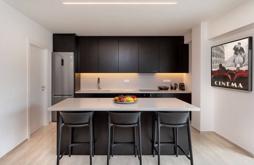 Glyfada Apartment | Elegant & Central 3BR in Glyfada