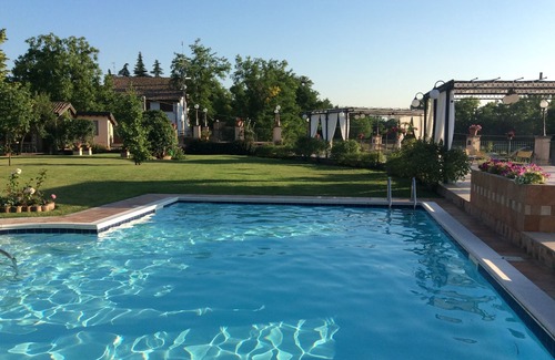Barco House | Elegant country house with pool in the Matilde of Canossa area - Cottage