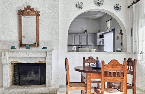 Megas Yialos-Nites Villa | Elegant Cycladic Marble Residence In A Picturesque Village